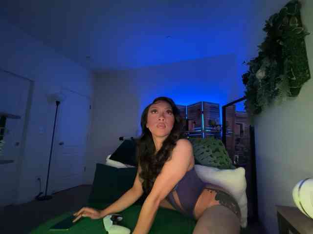 PreeminentJess webcam