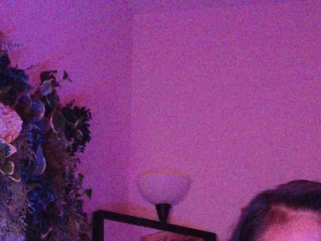 PreeminentJess webcam