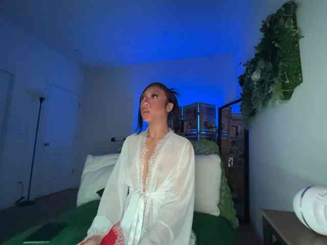 PreeminentJess webcam