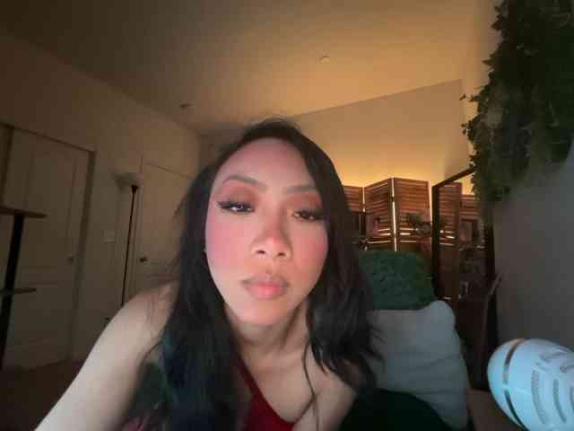 PreeminentJess webcam