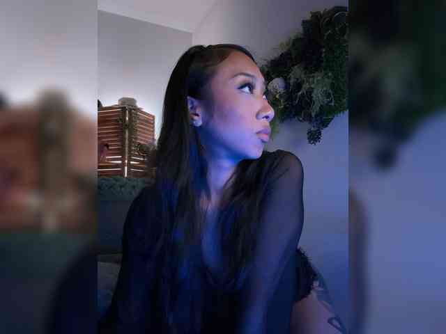 PreeminentJess webcam