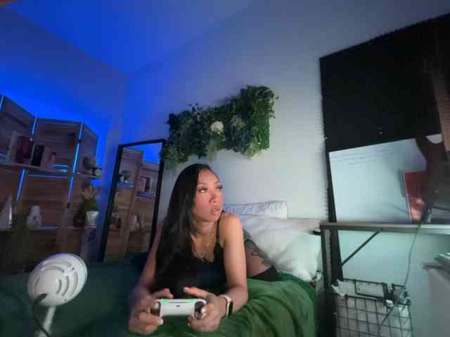 PreeminentJess webcam