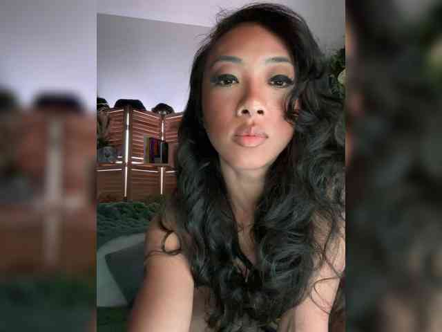 PreeminentJess webcam