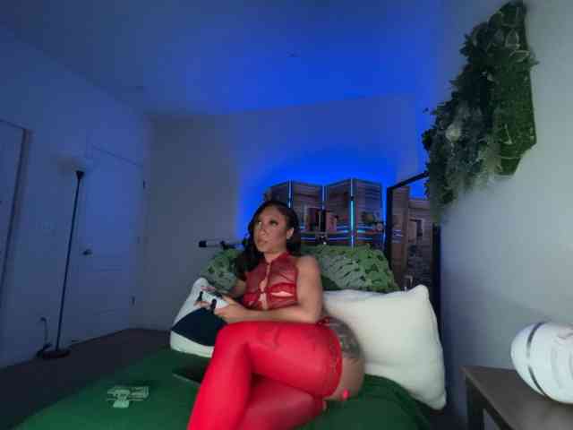 PreeminentJess webcam