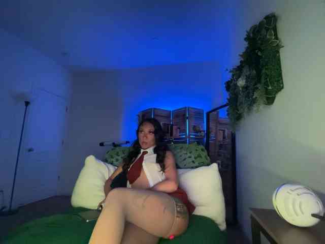 PreeminentJess webcam