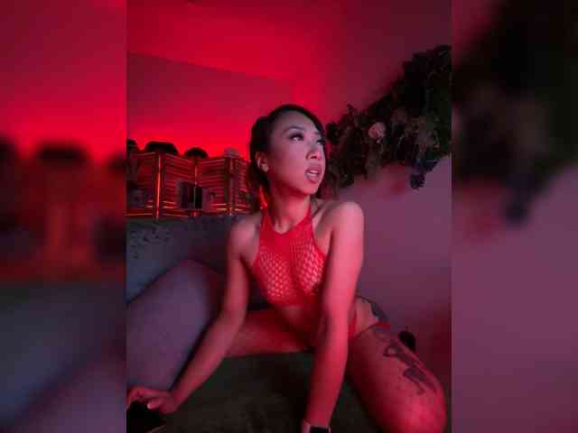 PreeminentJess webcam