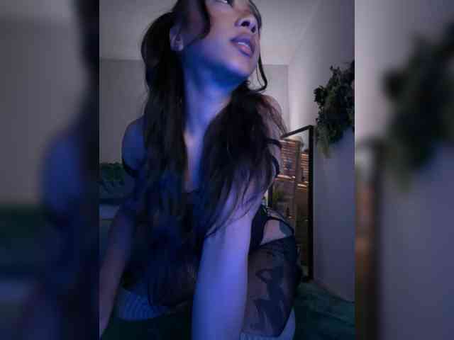 PreeminentJess webcam