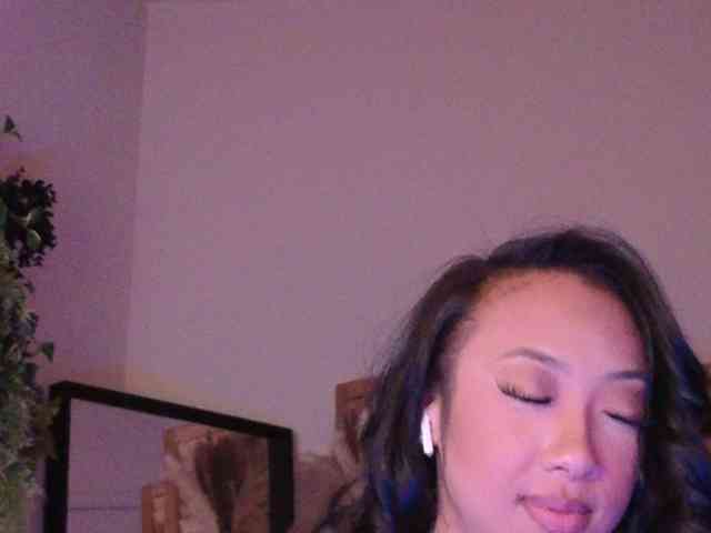 PreeminentJess webcam
