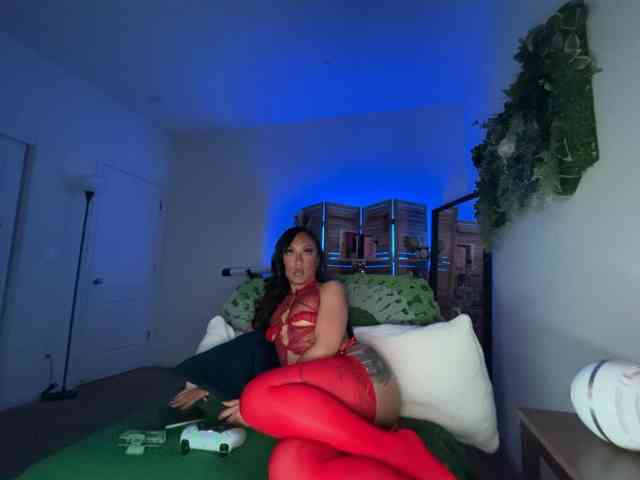 PreeminentJess webcam