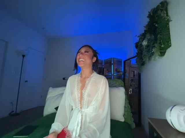 PreeminentJess webcam