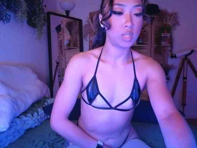 PreeminentJess webcam