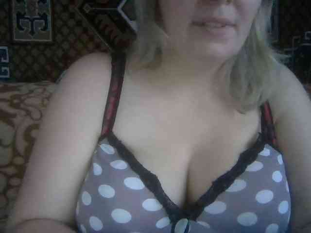 KAROLINA-LORA KAROLINA-LORA