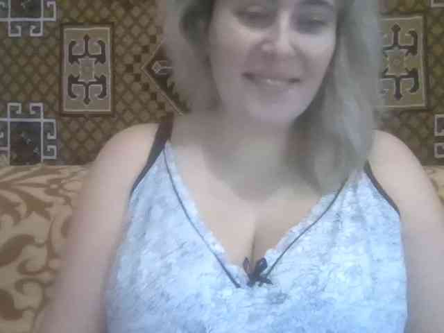 KAROLINA-LORA KAROLINA-LORA