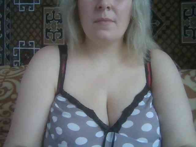 KAROLINA-LORA KAROLINA-LORA