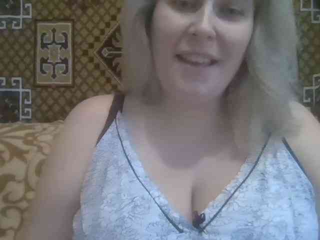 KAROLINA-LORA KAROLINA-LORA