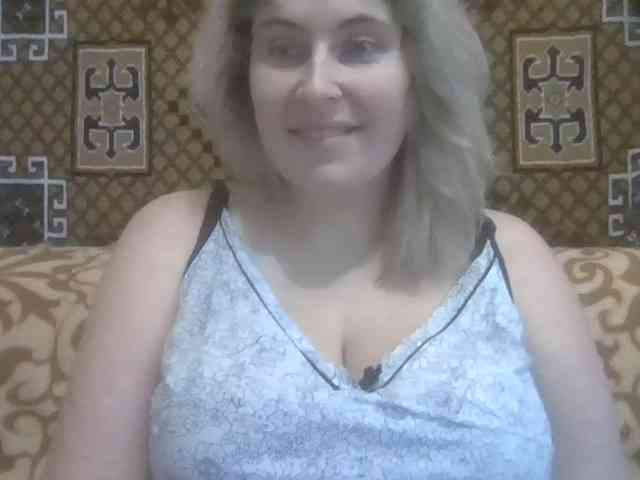 KAROLINA-LORA KAROLINA-LORA