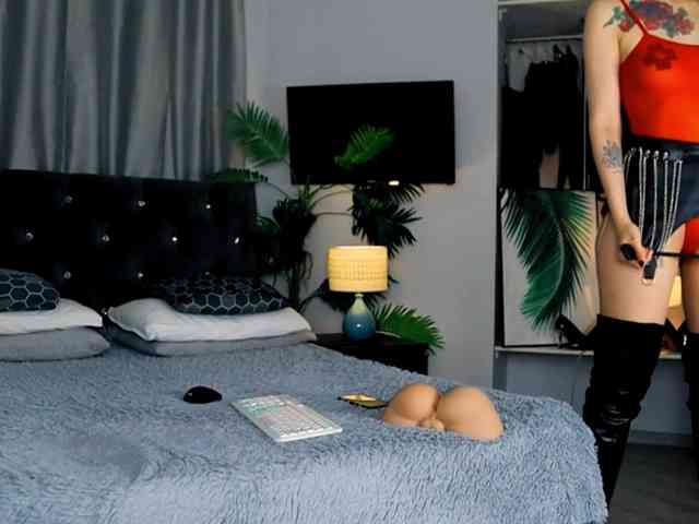 free webcam site InvitingTina