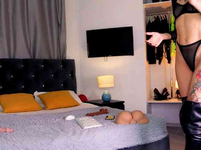 InvitingTina InvitingTina