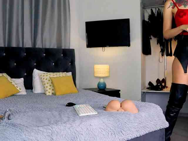 InvitingTina InvitingTina