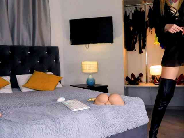 InvitingTina InvitingTina