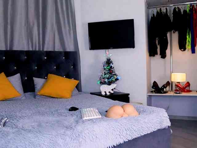 InvitingTina InvitingTina