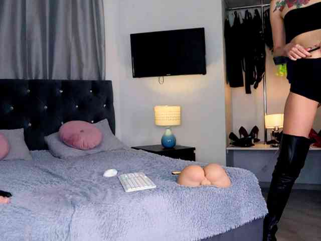 InvitingTina InvitingTina