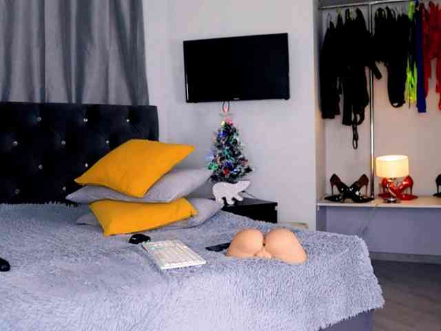 InvitingTina InvitingTina