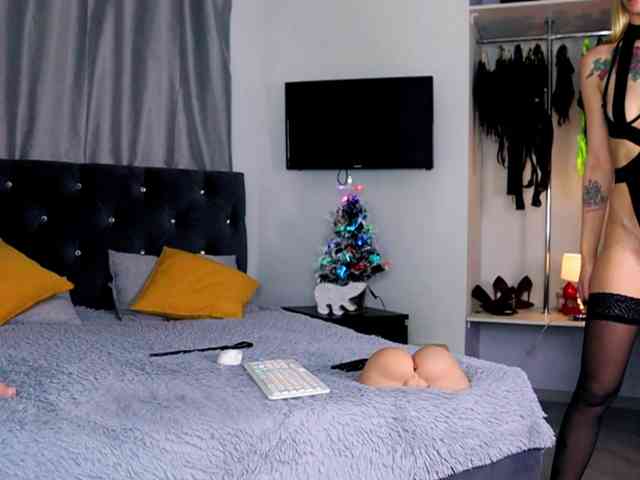 InvitingTina InvitingTina