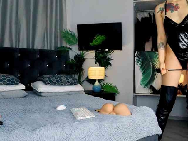 role play cam InvitingTina