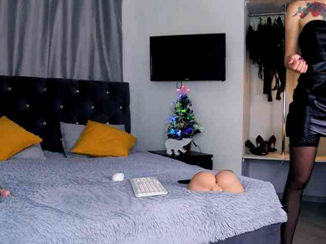 InvitingTina InvitingTina