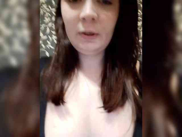 Cute_bibA webcam