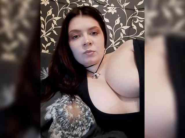 Cute_bibA webcam