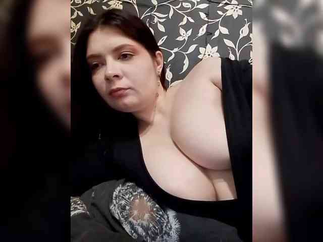 Cute_bibA webcam