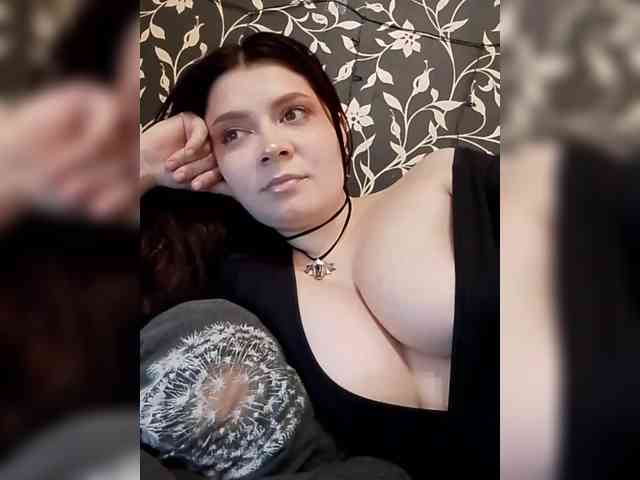 Cute_bibA webcam