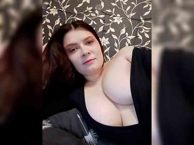 Cute_bibA webcam