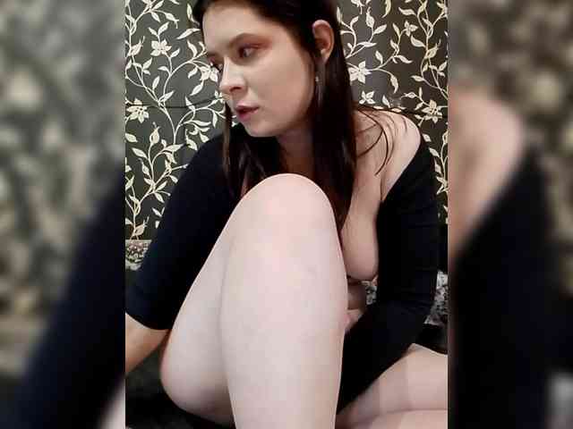 Cute_bibA webcam