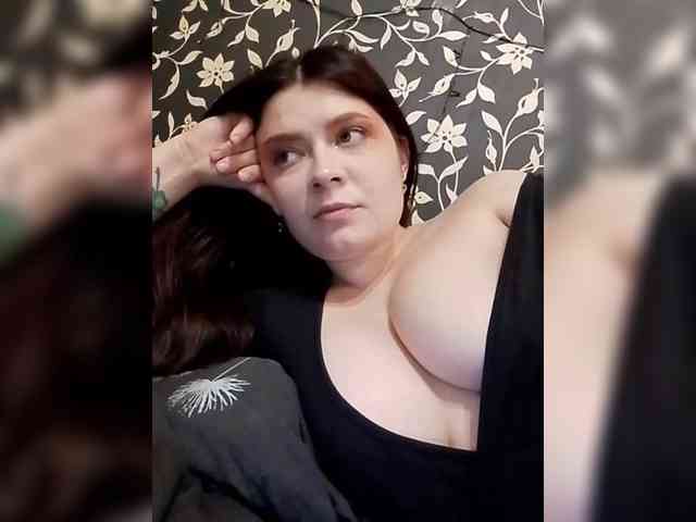 Cute_bibA webcam