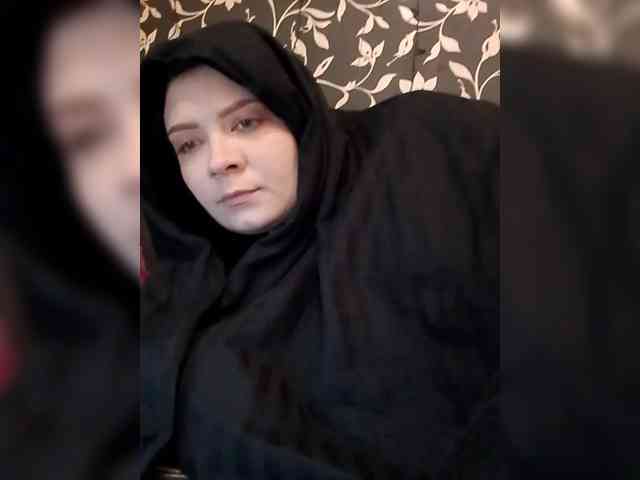 Cute_bibA webcam