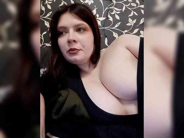 Cute_bibA webcam