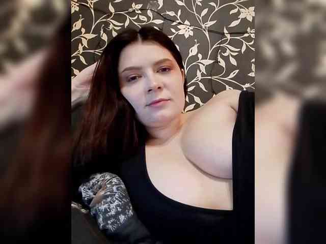 Cute_bibA webcam