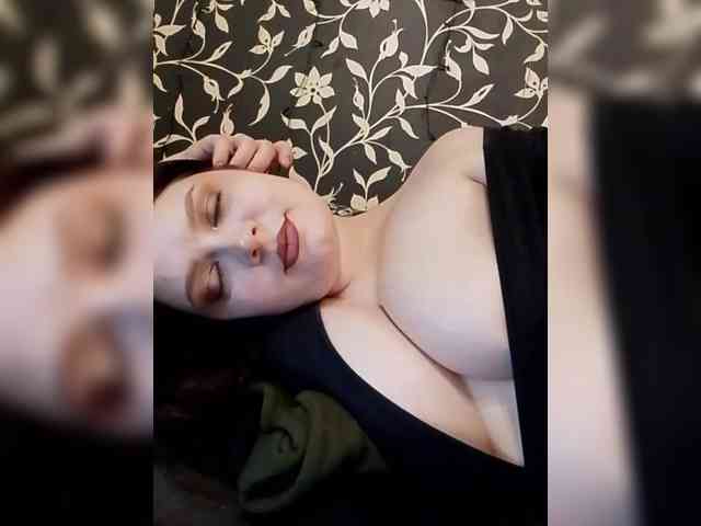 Cute_bibA webcam