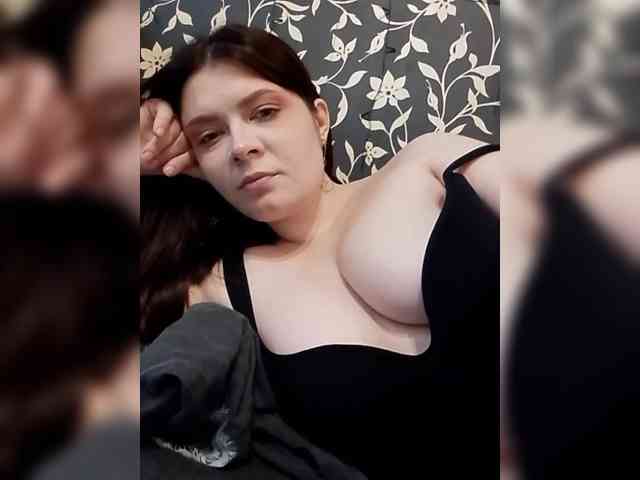 Cute_bibA webcam