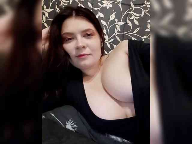 Cute_bibA webcam