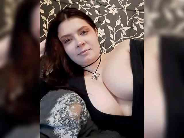 Cute_bibA webcam