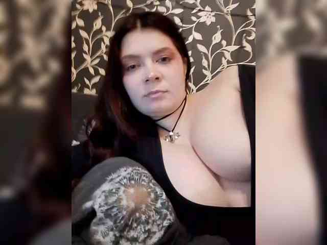 Cute_bibA webcam