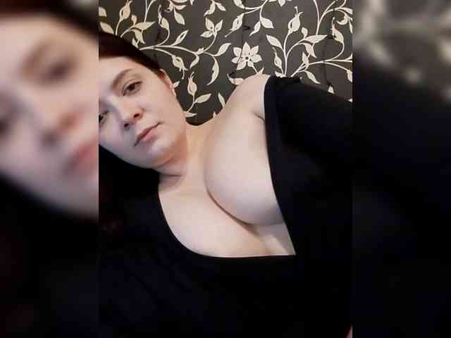 Cute_bibA webcam