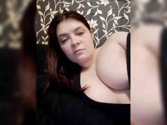 Cute_bibA webcam