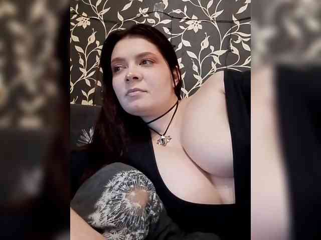 Cute_bibA webcam