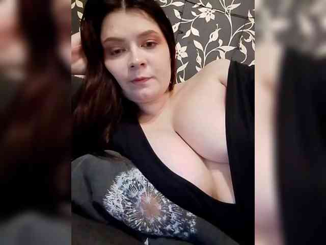 Cute_bibA webcam
