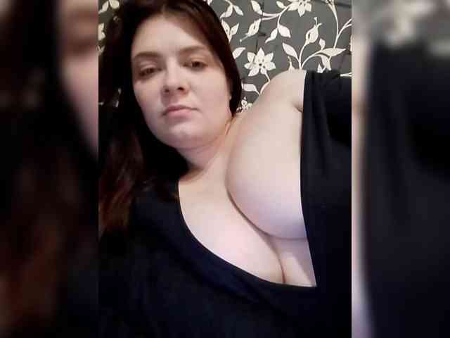 Cute_bibA webcam